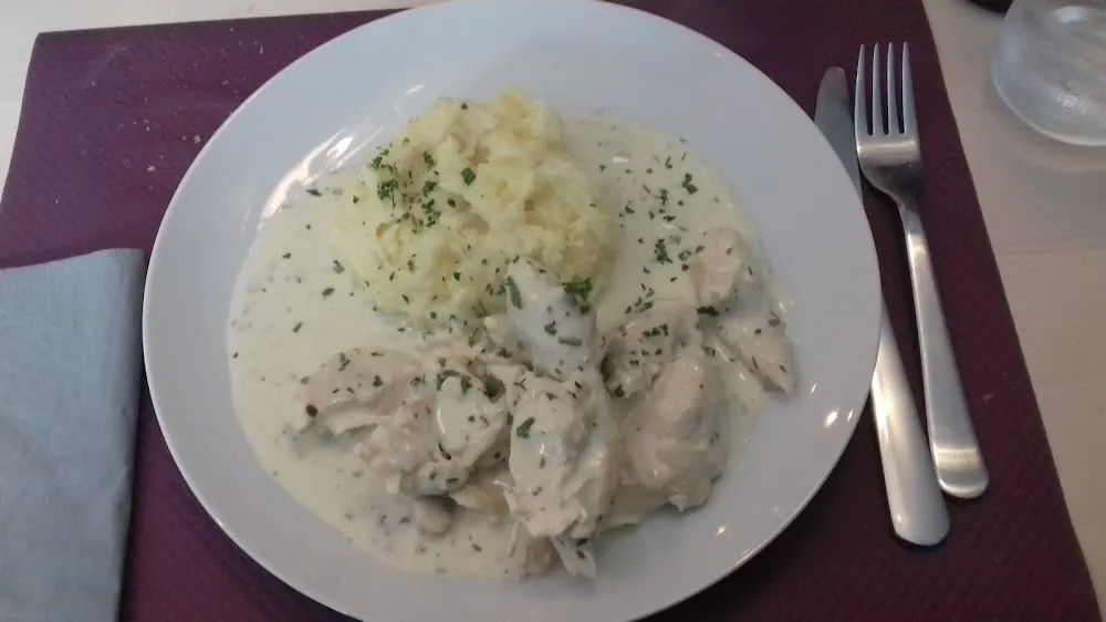 Écrasé de Pomme de Terre Aiguillettes de Poulet